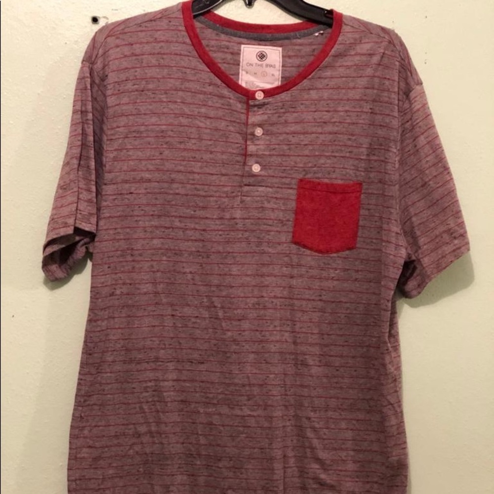 Men Tshirt ( Used Like New)